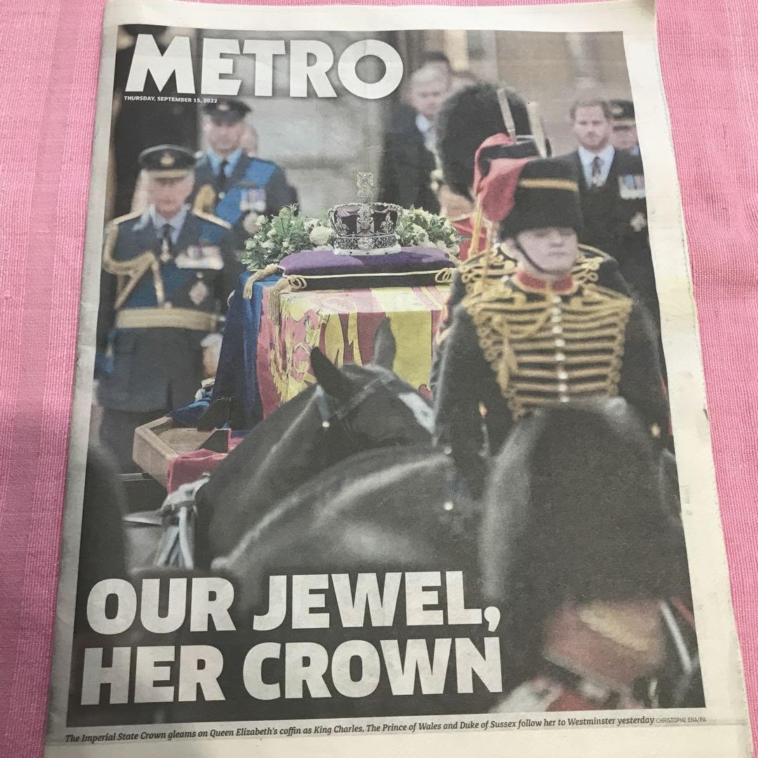 Amazon.co.jp: 英 METRO 新聞 号外 エリザベス女王ご逝去 メトロ 英字