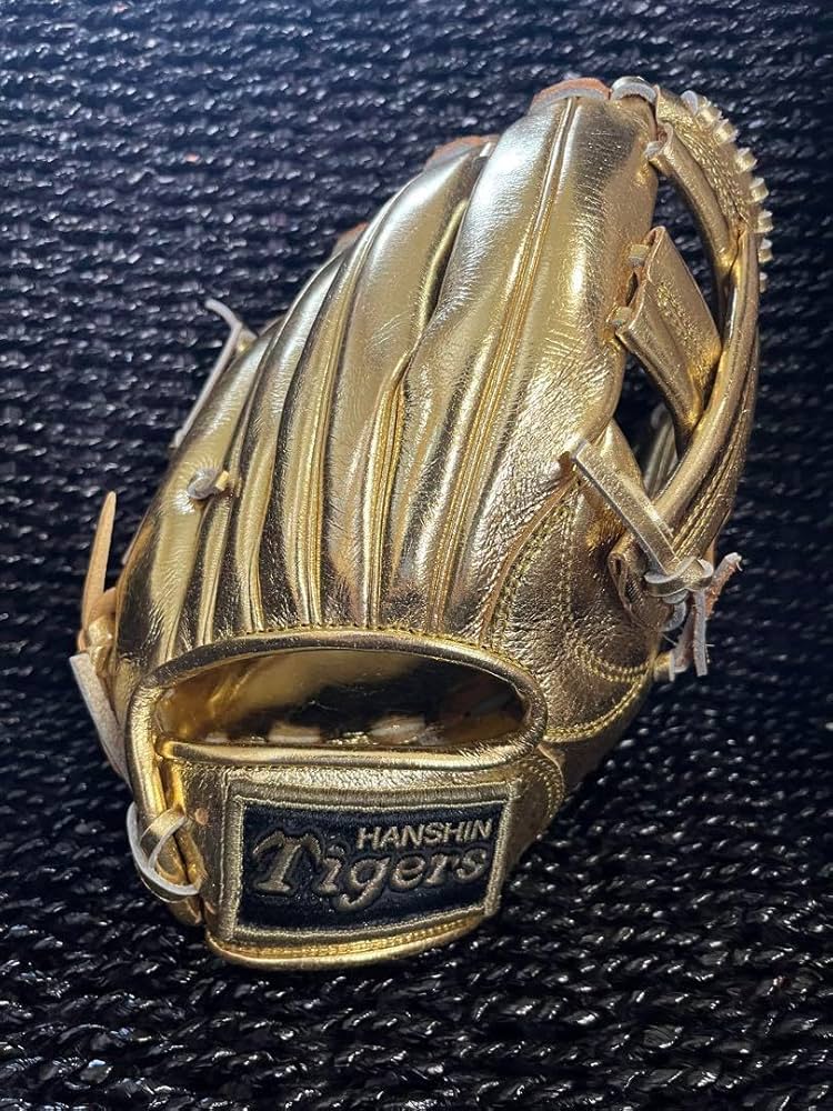 Amazon.co.jp: 希少 阪神タイガース 2003年 優勝記念 ゴールデングラブ