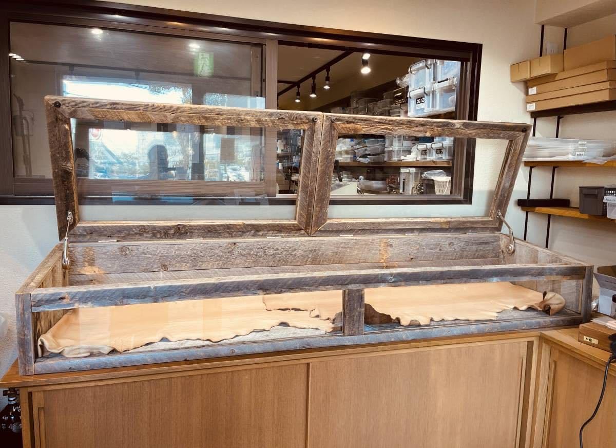 Amazon.co.jp: 什器 ショーケース 古材 品 引き取り限定 アンティーク