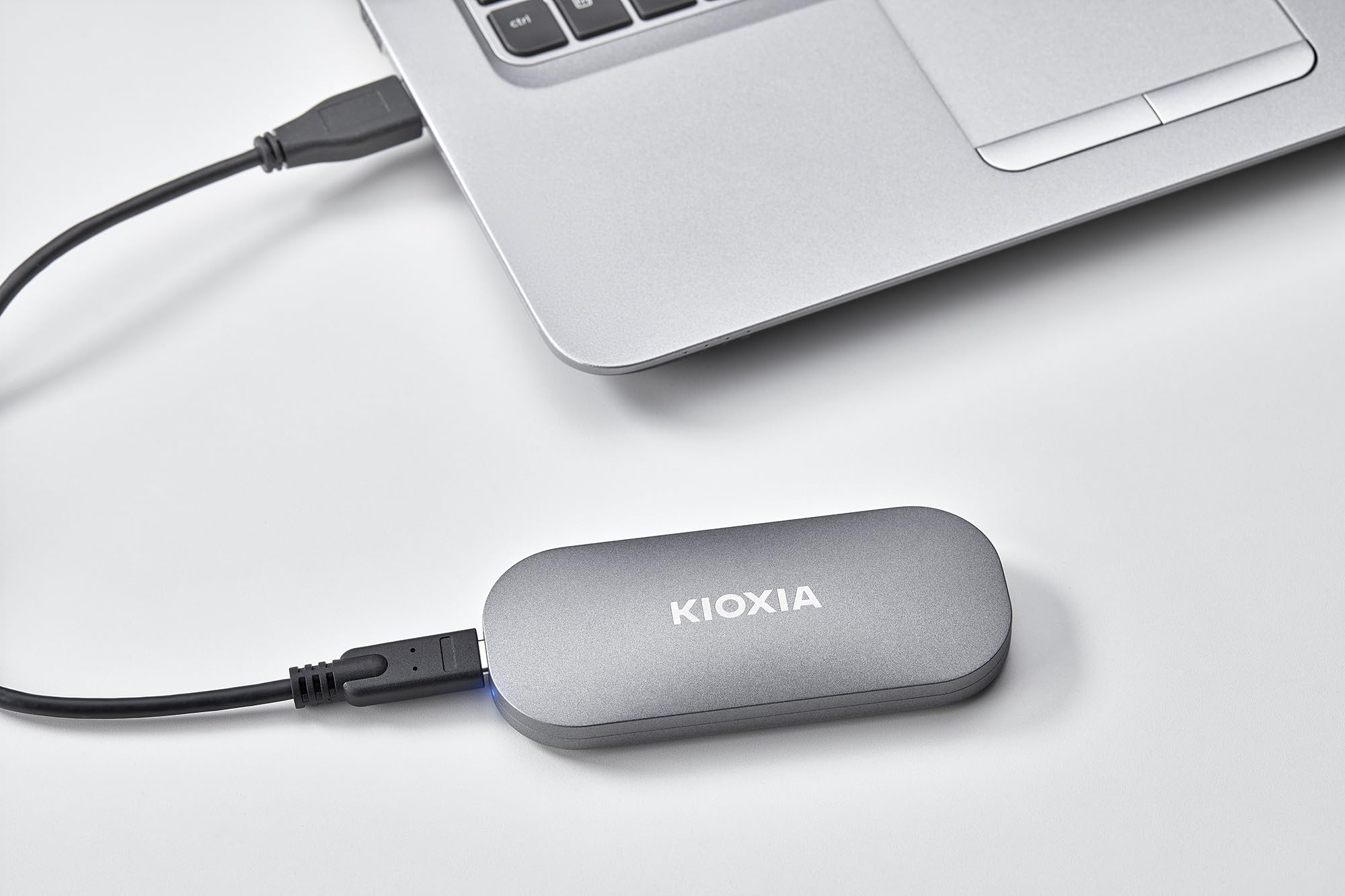 Amazon | KIOXIA EXCERIA PLUS ポータブルSSD 1TB - USB 3.2 Gen2