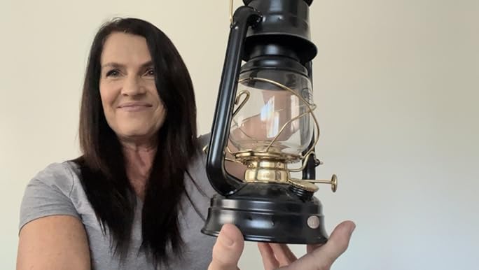 Amazon.com: Dietz #76 Original Oil Burning Lantern (Black) : Home