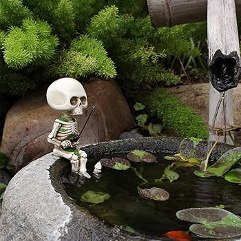 Amazon.co.jp: スカル置物 頭蓋骨 髑髏 骸骨 ガイコツ 釣り像 リアル