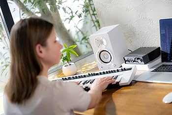 Amazon | ヤマハ HS4 パワードスタジオモニター ホワイト ペア (HS4 W