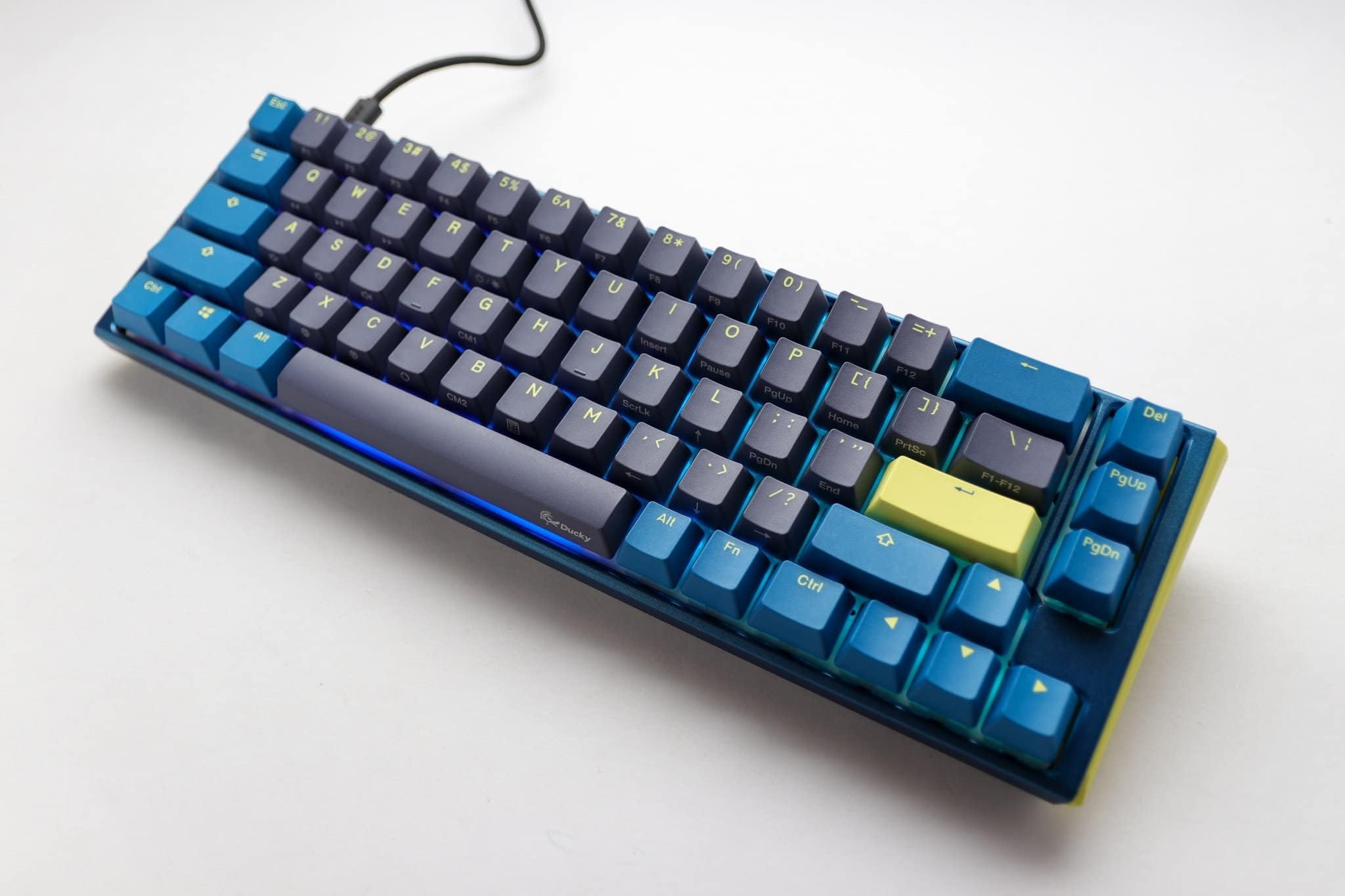 Amazon | Ducky One 3 SF Daybreak 65% メカニカルキーボード:Quack