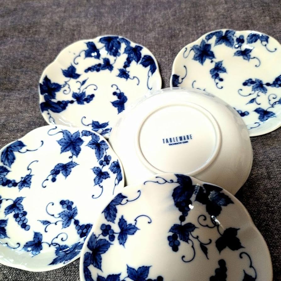 Amazon.co.jp: たち吉 TABLEWARE 葡萄模様 皿 5枚セット : おもちゃ