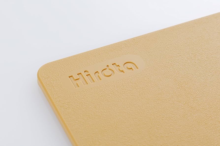 Amazon | Hirota 傷がつきにくい 抗菌ソフトまな板【特殊エラストマー