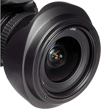 Amazon | Canon EF-S 17-55mm f/2.8はUSMレンズフード(花びらデザイン