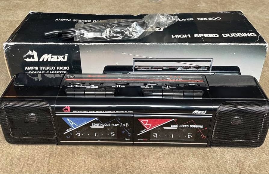 Amazon.co.jp: レトロ ポータブルラジカセ MAXI DRC-500 ダブル