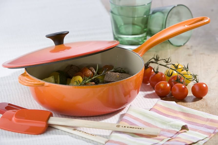 Amazon.co.jp: Le Creuset ソーシエ 21cm オレンジ 25157-21-09