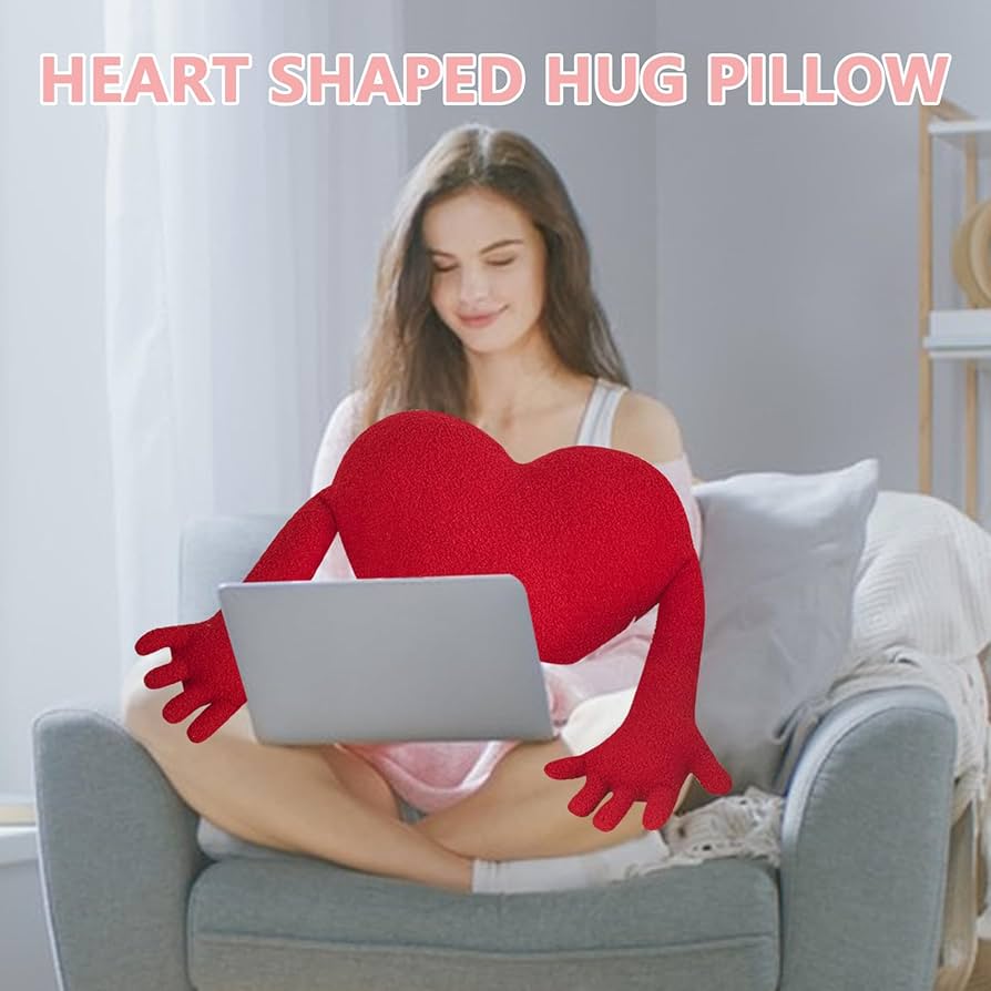 Amazon.co.jp: ラブハートぬいぐるみクッション、アーム付きラブ