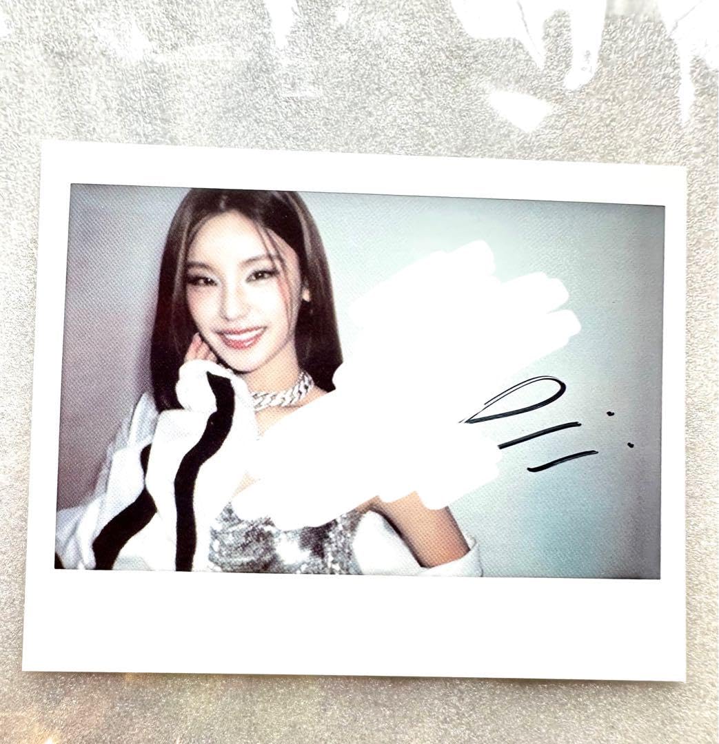 ITZY リア voltage 直筆サイン入り チェキ ポラロイド 【公式通販】