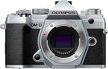 Amazon | OMシステム OLYMPUS OM-D E-M5 Mark III シルバーボディ M
