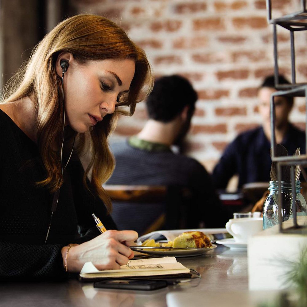 Amazon.co.jp: Bose QuietComfortシリーズ イヤホン ノイズキャンセ