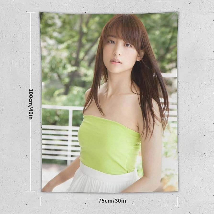 Amazon.co.jp: 山本美月ポスタービキニかわいいセクシー タペストリー