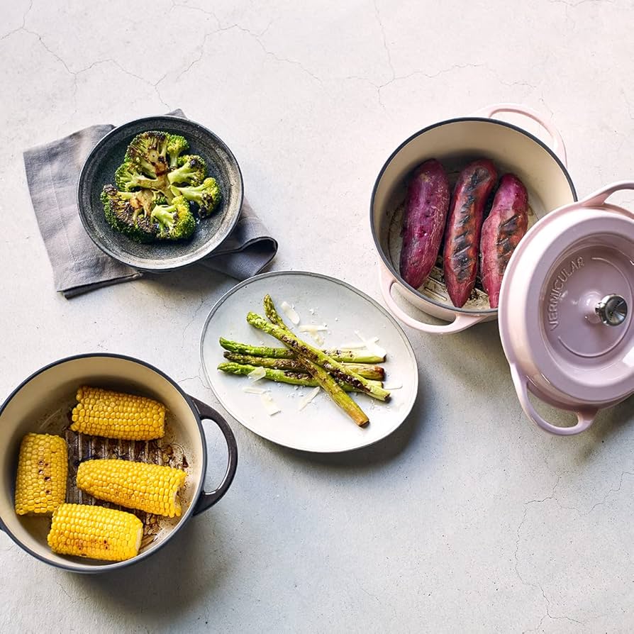 Amazon｜バーミキュラ 鋳物ホーロー鍋 22cm パールホワイト 無水調理