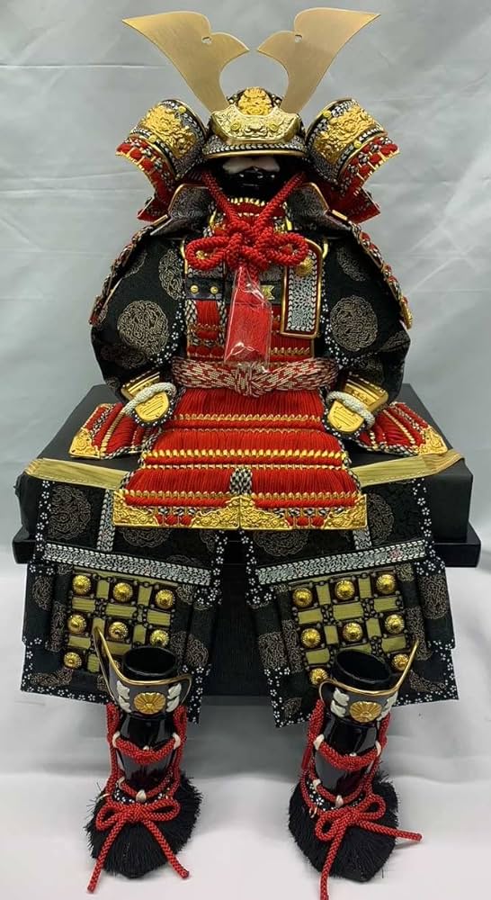 Amazon | 【五月人形】7号 大鎧 颯 赤縅 鎧 合わせ鉢【鎧飾り