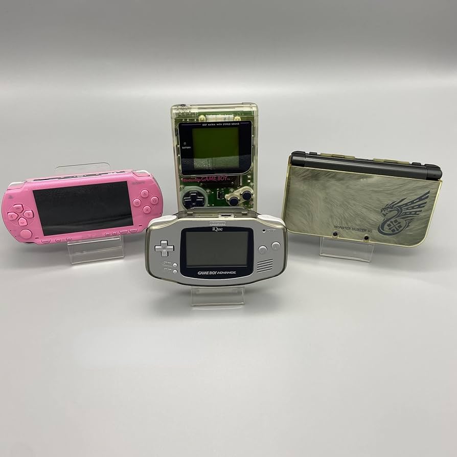 Amazon.co.jp: コンソール展示用ブラケット GB GBP GBC GBA PSP PSV