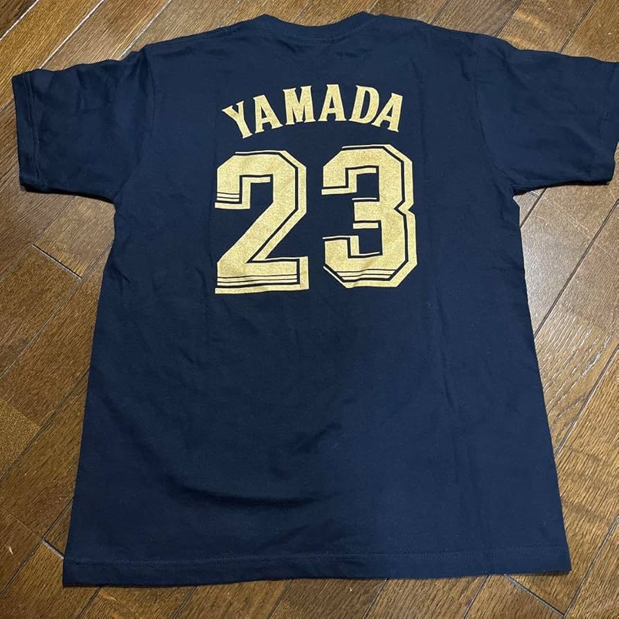 Amazon.co.jp: 東京ヤクルトスワローズ 記念T 山田哲人 トリプルスリー