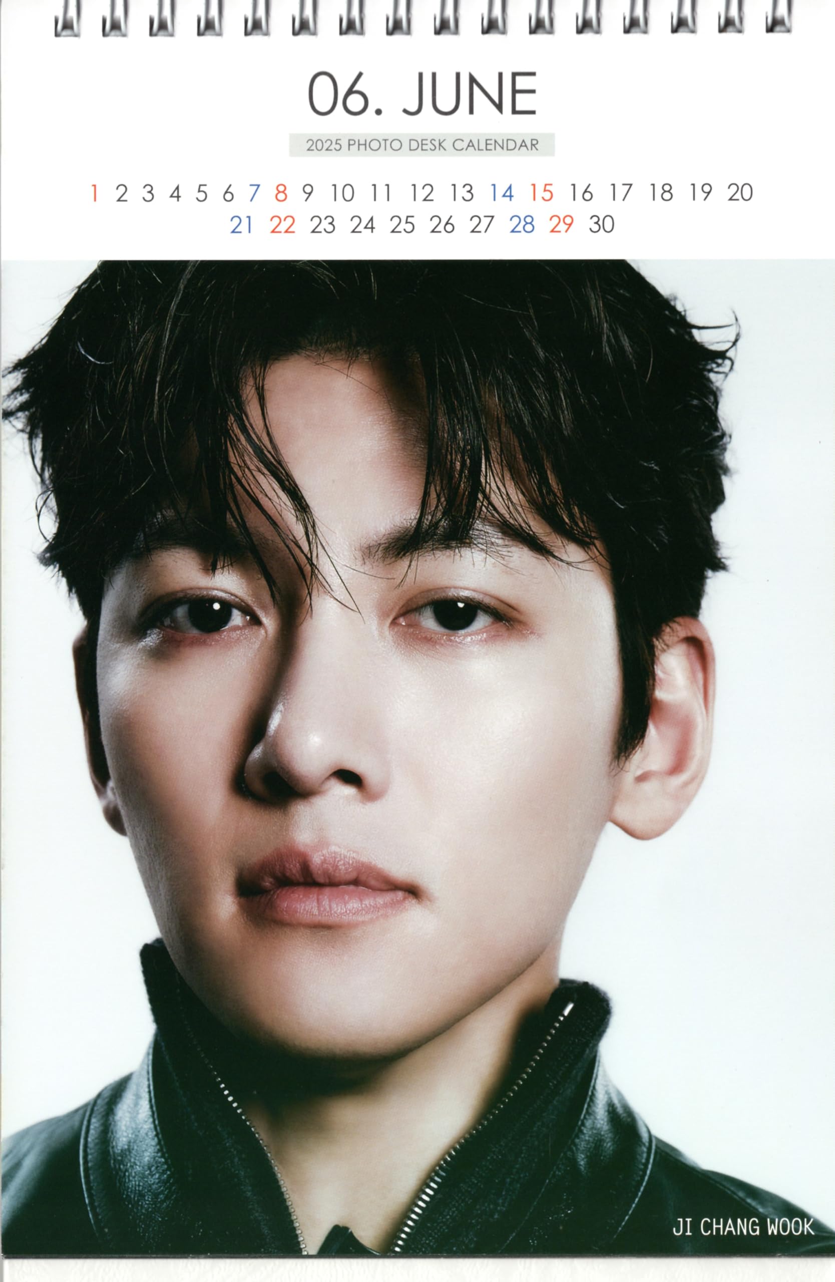 Amazon | チ・チャンウク チチャンウク グッズ 卓上 カレンダー (写真