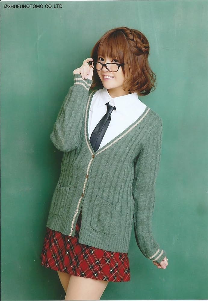 Amazon.co.jp: 竹達彩奈1stフォトブック AYANA : 竹達 彩奈: 本