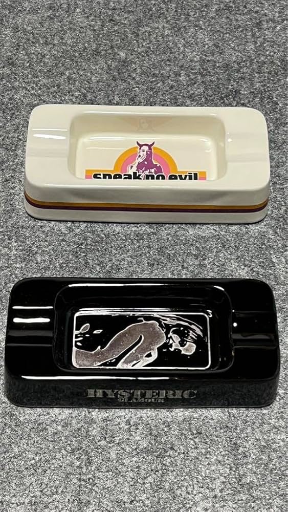 Amazon.co.jp: ヒステリックグラマー 灰皿 2点セット : ファッション