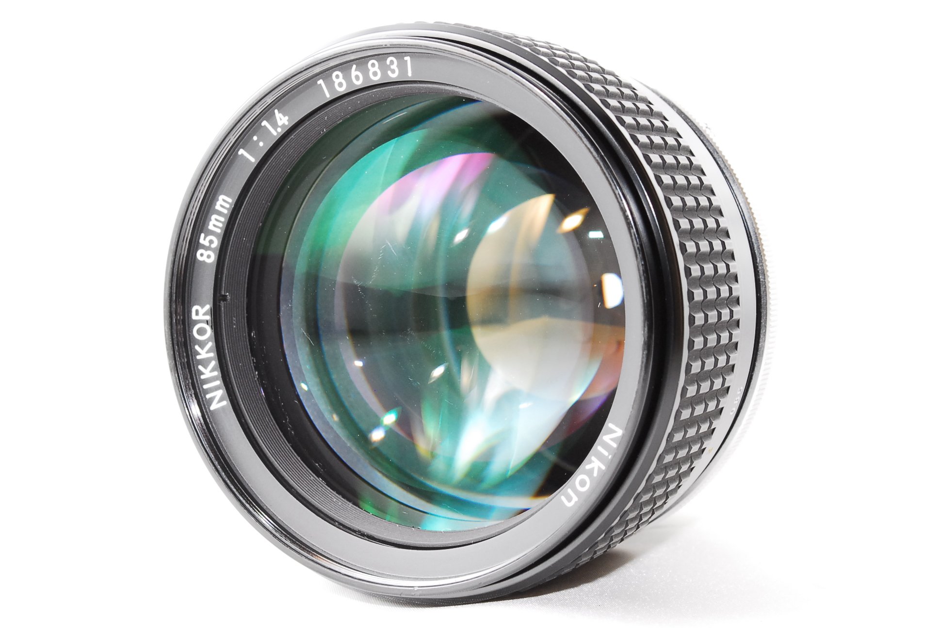 Amazon.co.jp: Nikon Ai-s NIKKOR 85mm F1.4 : 家電＆カメラ