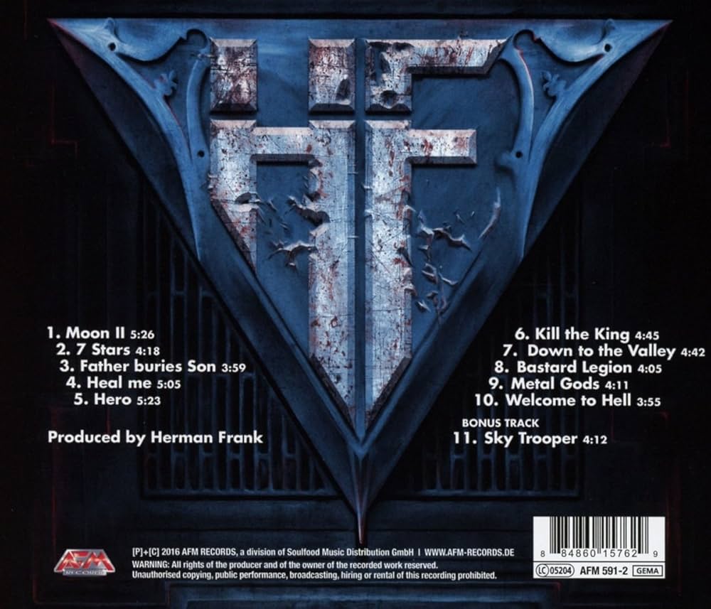 Amazon.com: LOYAL TO NONE: CD 和黑膠唱片