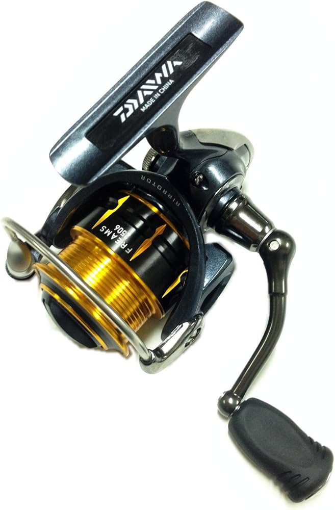 Amazon | ダイワ(Daiwa) スピニングリール 15 フリームス 2506 (2500