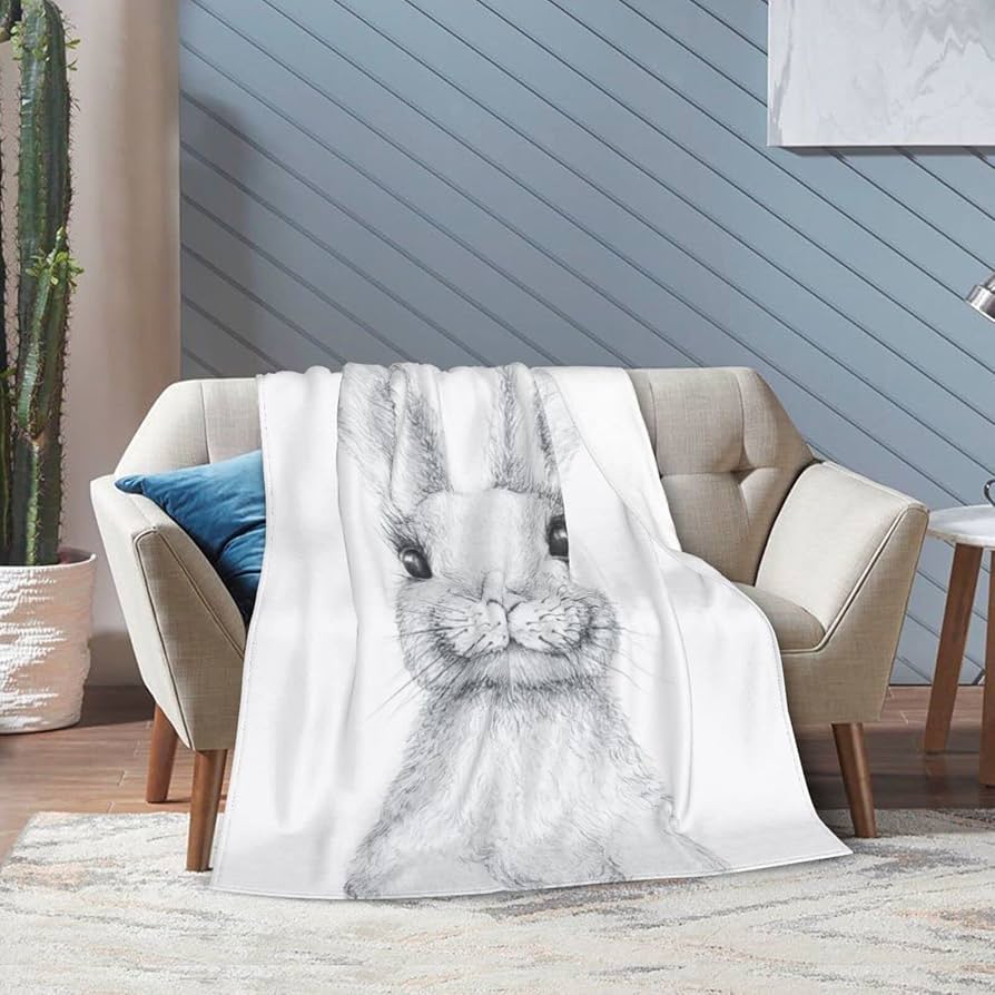Amazon｜毛布 兎 ウサギ うさぎ柄 素描 可愛い アニメ 軽量
