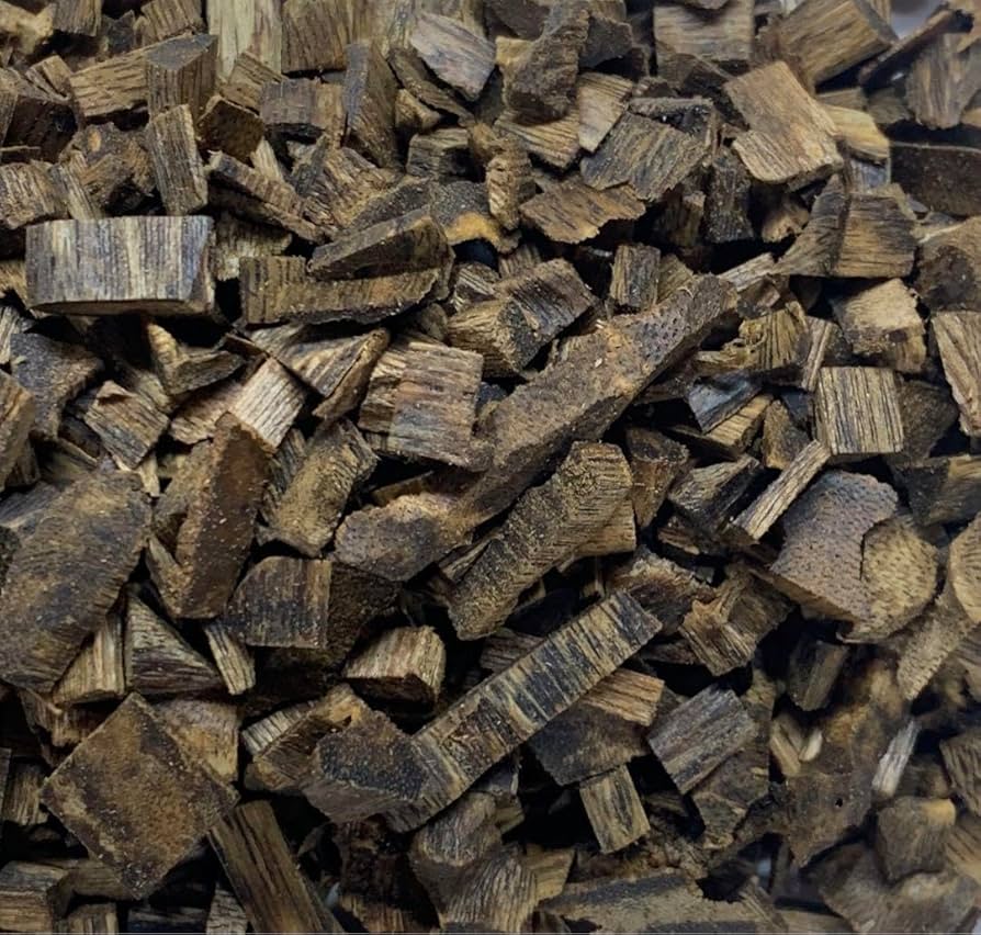 極上緑油伽羅 沈香原木 黒伽羅 香木 重さ:1.3g 極上緑油伽羅 沈香原木