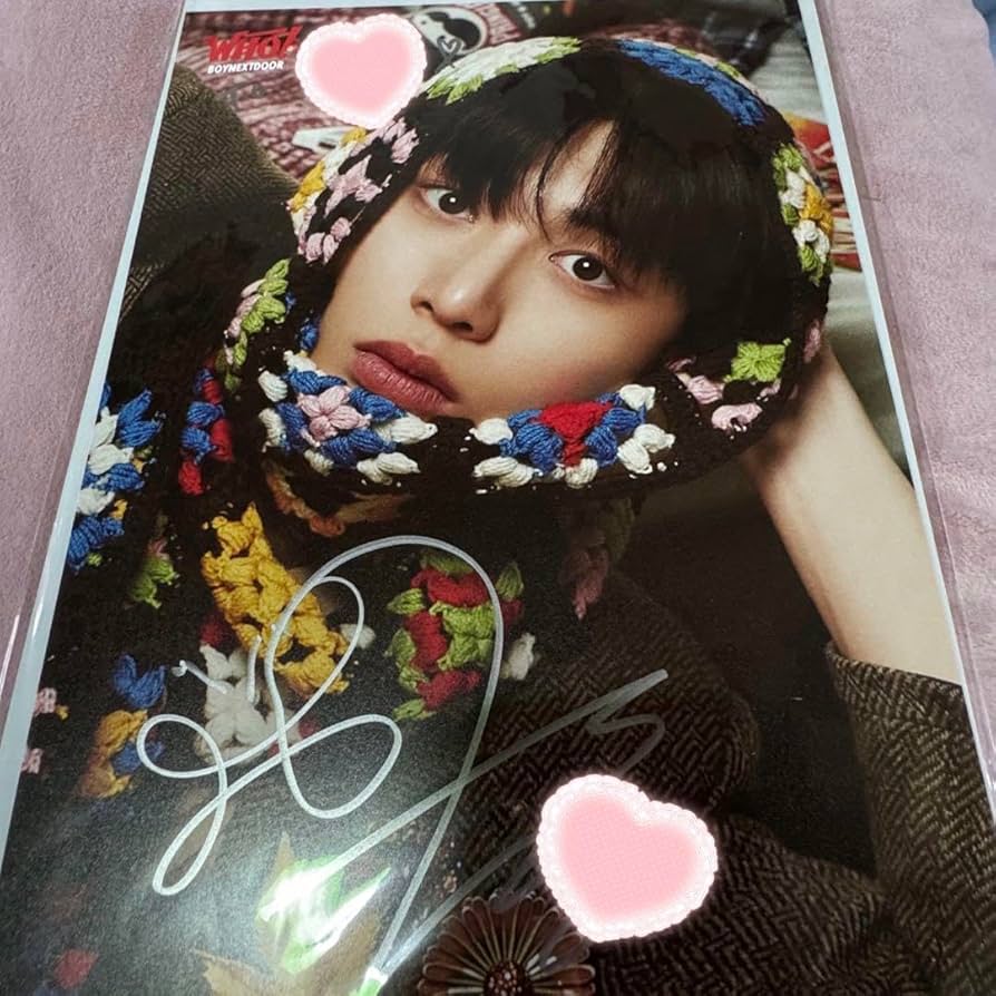 Amazon.co.jp: ボイネク BOYNEXTDOOR テサン 直筆サイン色紙 : ホビー