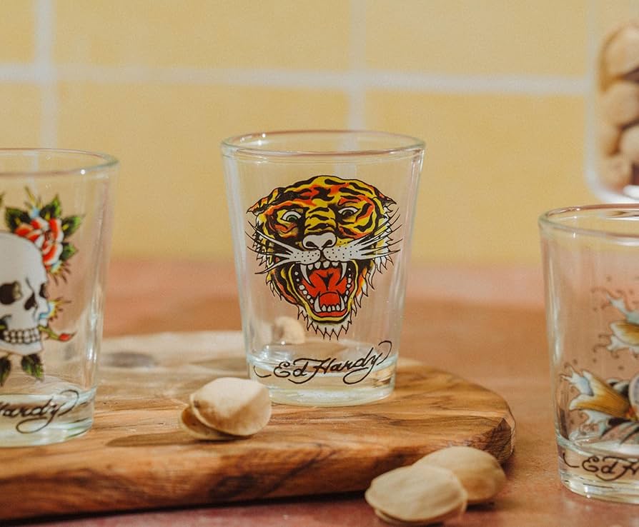 Amazon.co.jp: Silver Buffalo Ed Hardy Animal 4個パック ミニグラス