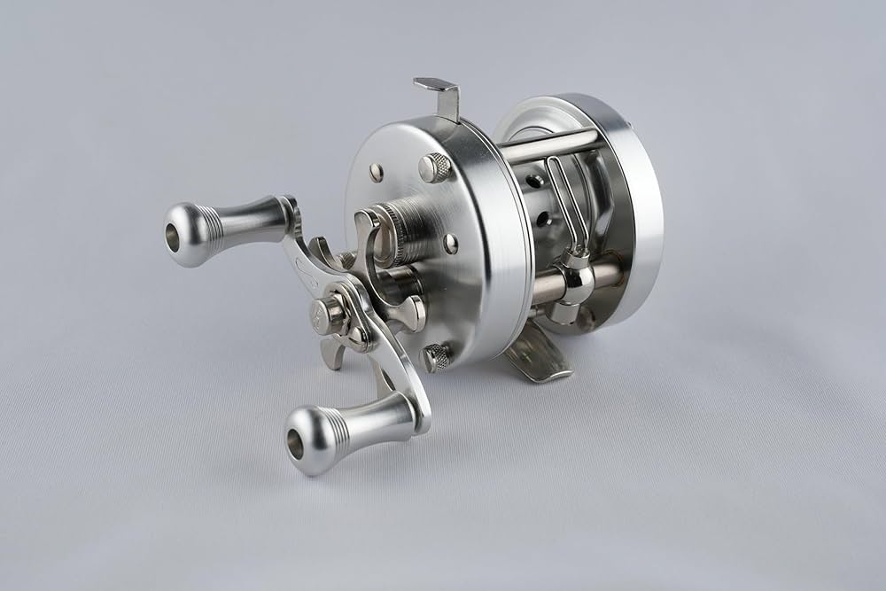 Amazon | ベイトキャスティングリール BC620SSS | 五十鈴工業 | ベイト