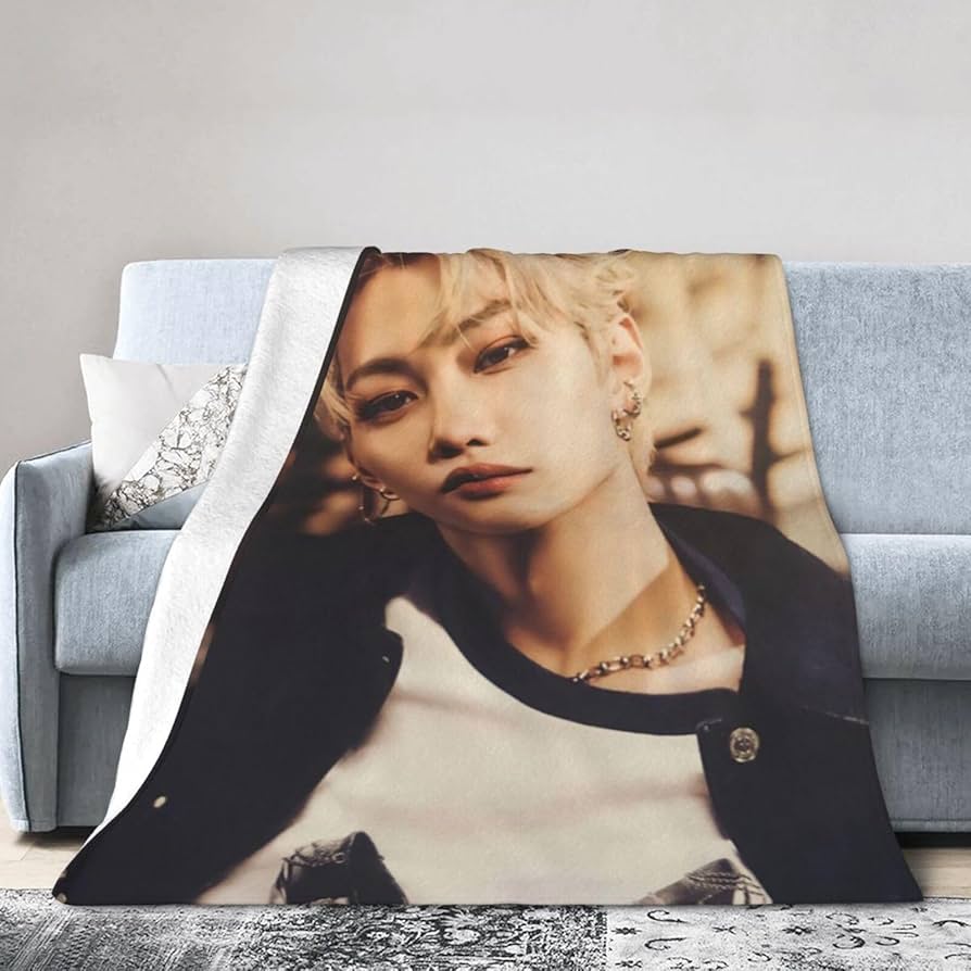 Amazon｜Stray Kids Felix フィリックス (1) ブランケット 軽量 毛玉