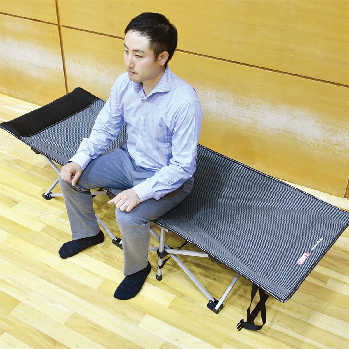 Amazon.co.jp: CREW'S (クルーズ) 折り畳み簡易ベッド RB-100