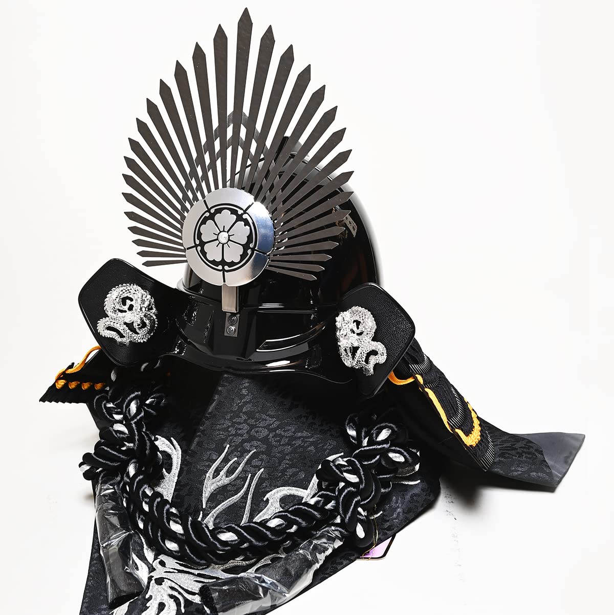 Amazon | 【コンパクト収納兜】【子供着用兜】コンパクト収納25号