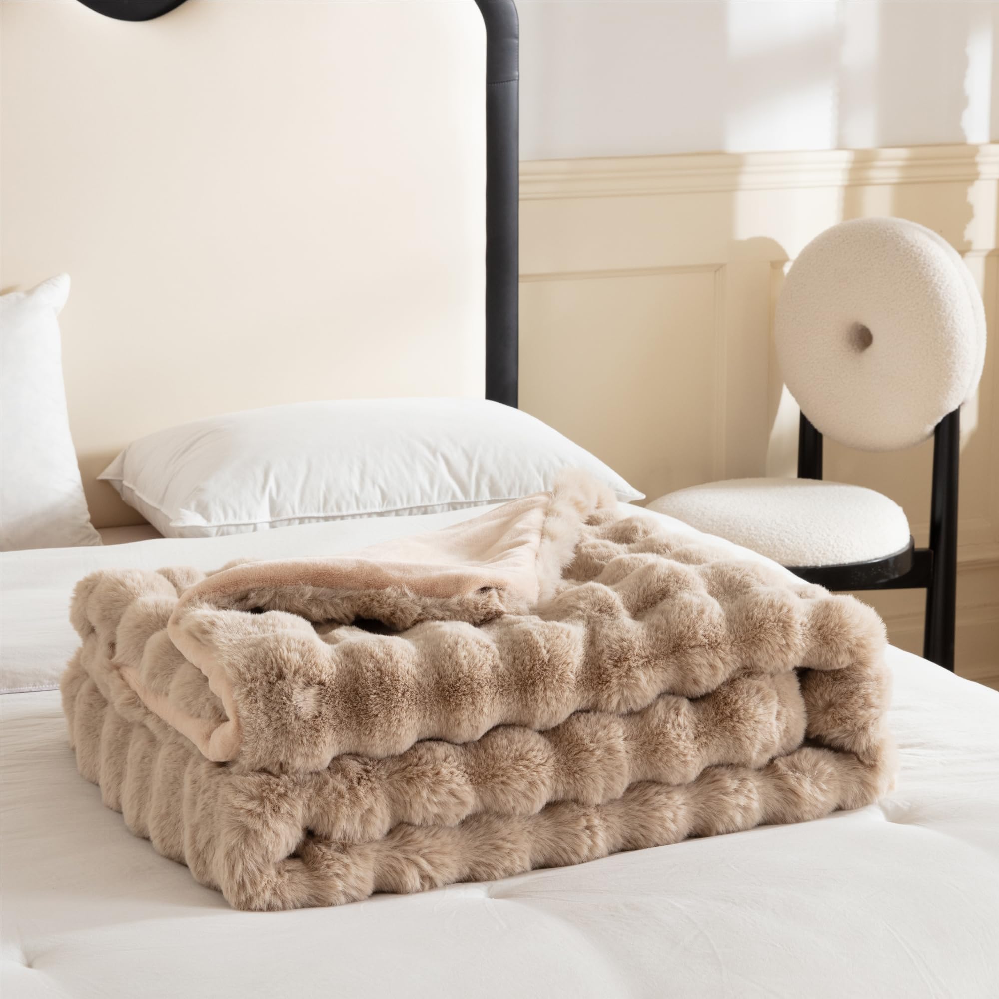 Amazon｜NERUS 毛布 ふわとろ毛布 もこもこ毛布 ブランケット ふわとろ