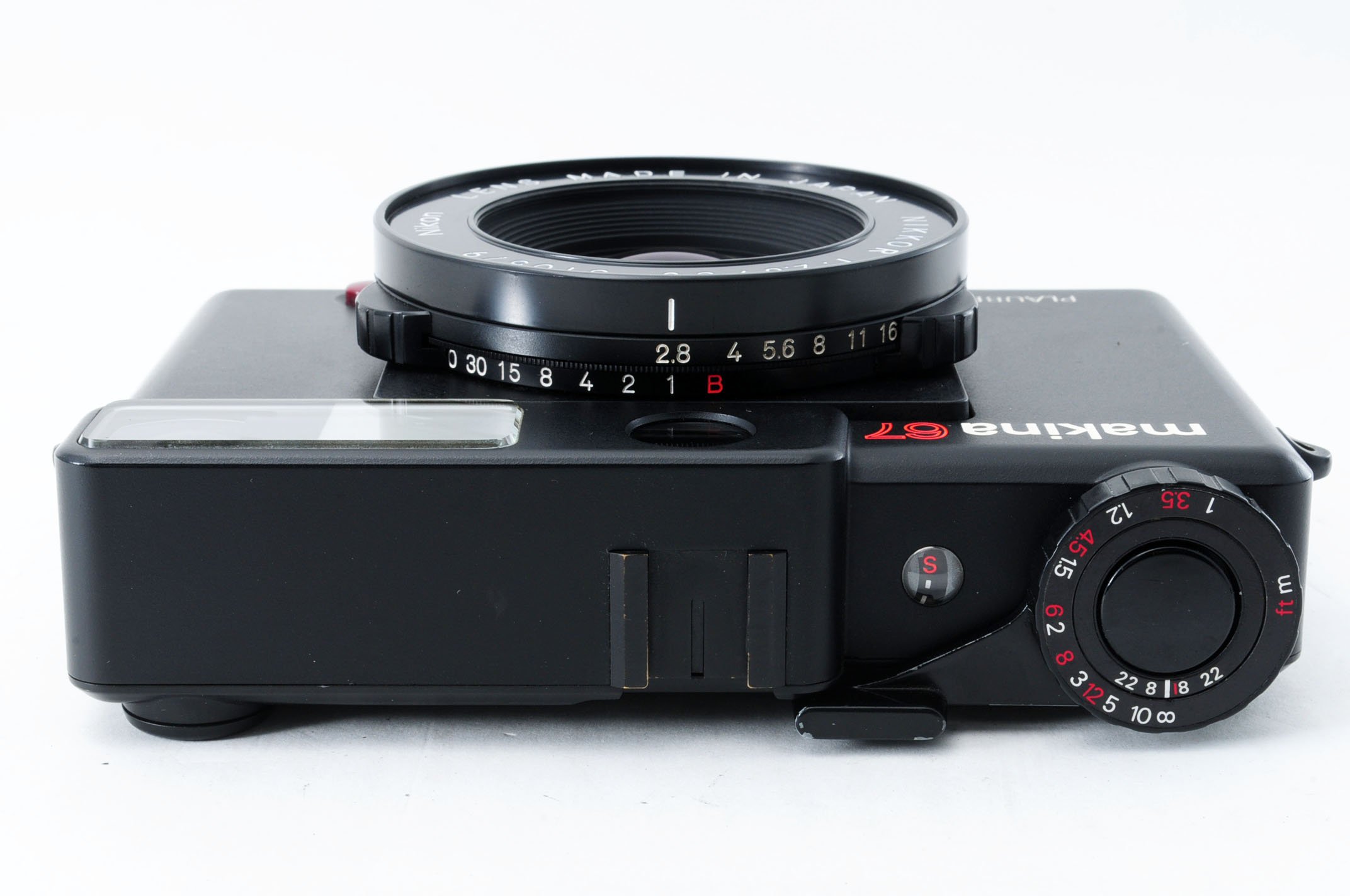 Amazon.co.jp: プラウベル makina 67 Nikkor 2.8 80mm : 楽器・音響機器