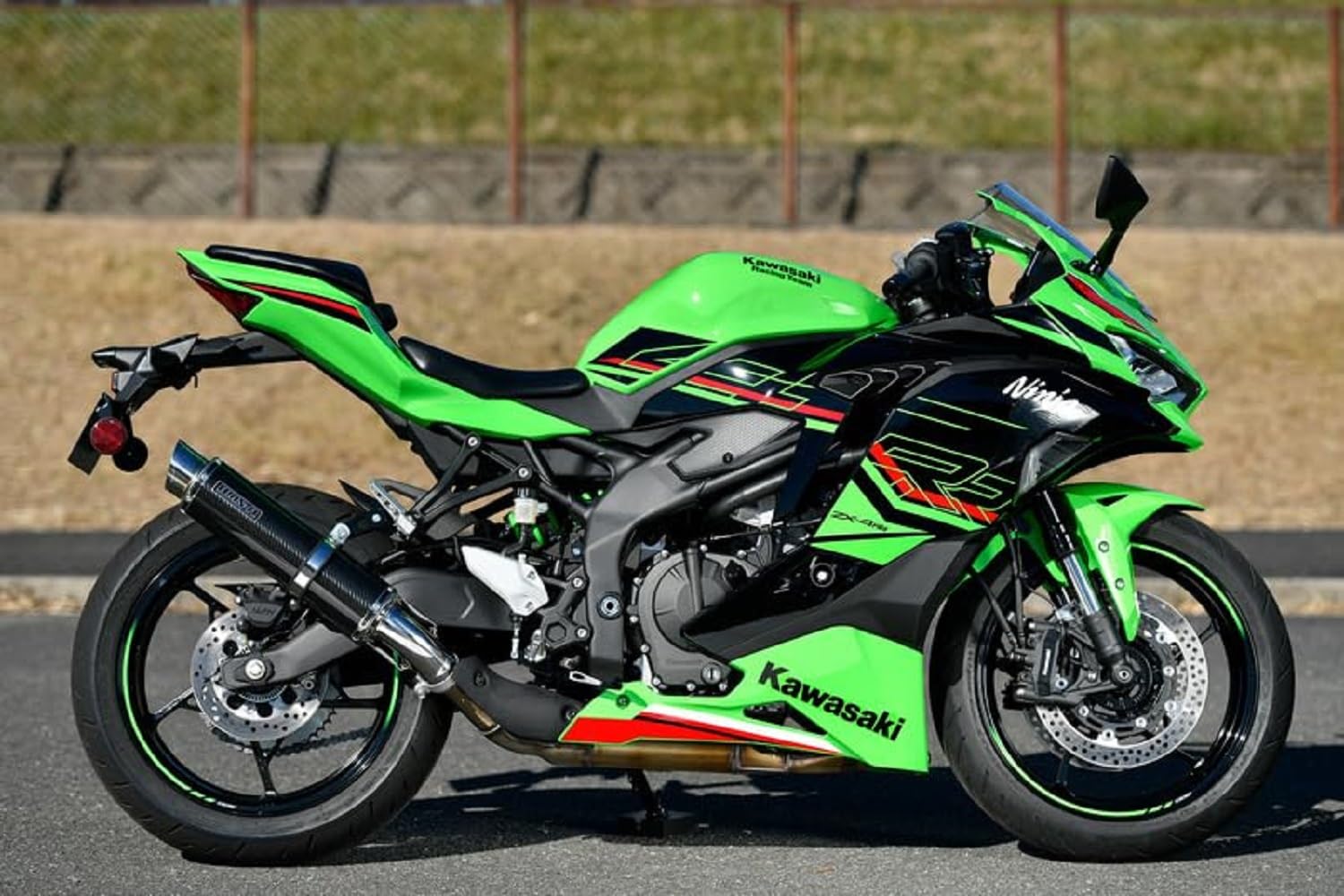 Amazon | ビームスモーターカンパニー(Beams Motor Company) R-EVO2