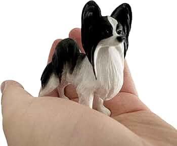 Amazon.co.jp: リアルな小さな樹脂パピヨン置物ギフト、犬の記念の置物