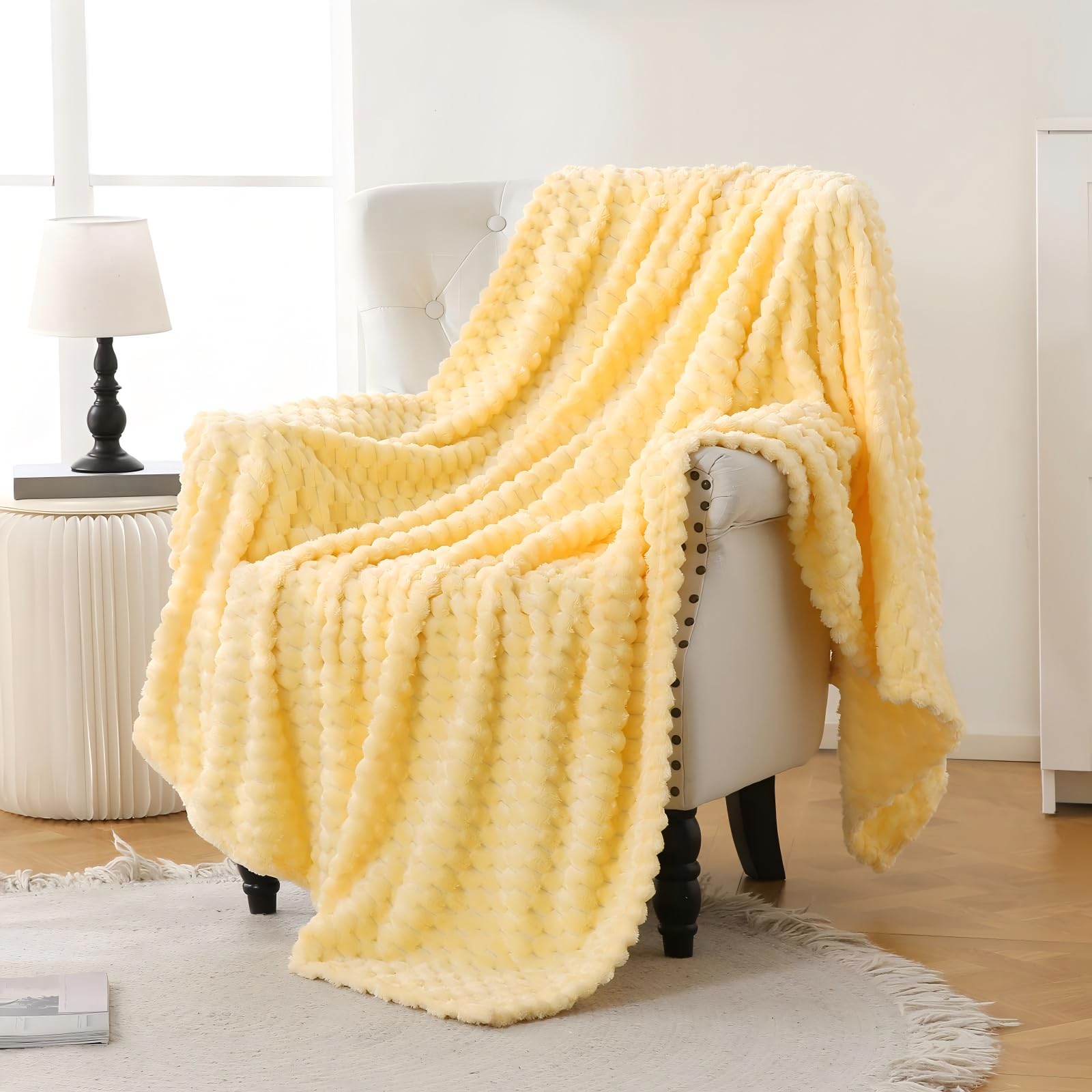 Amazon.com: Bnuitland Light Yellow Flannel Throw Blanket (50X70