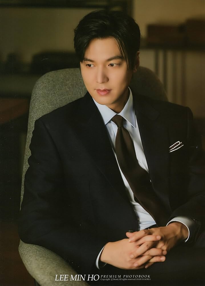 Amazon.co.jp: イ・ミンホ イミンホ グッズ 写真集 Premium Photo Book