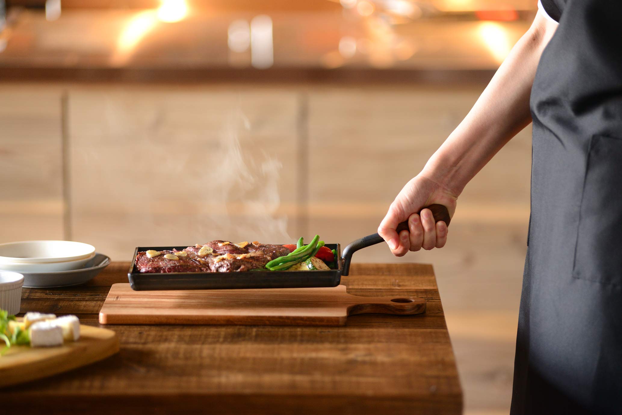 Amazon.co.jp: 大人の鉄板 鉄板 小 (蓋なし) オークス AUX : スポーツ