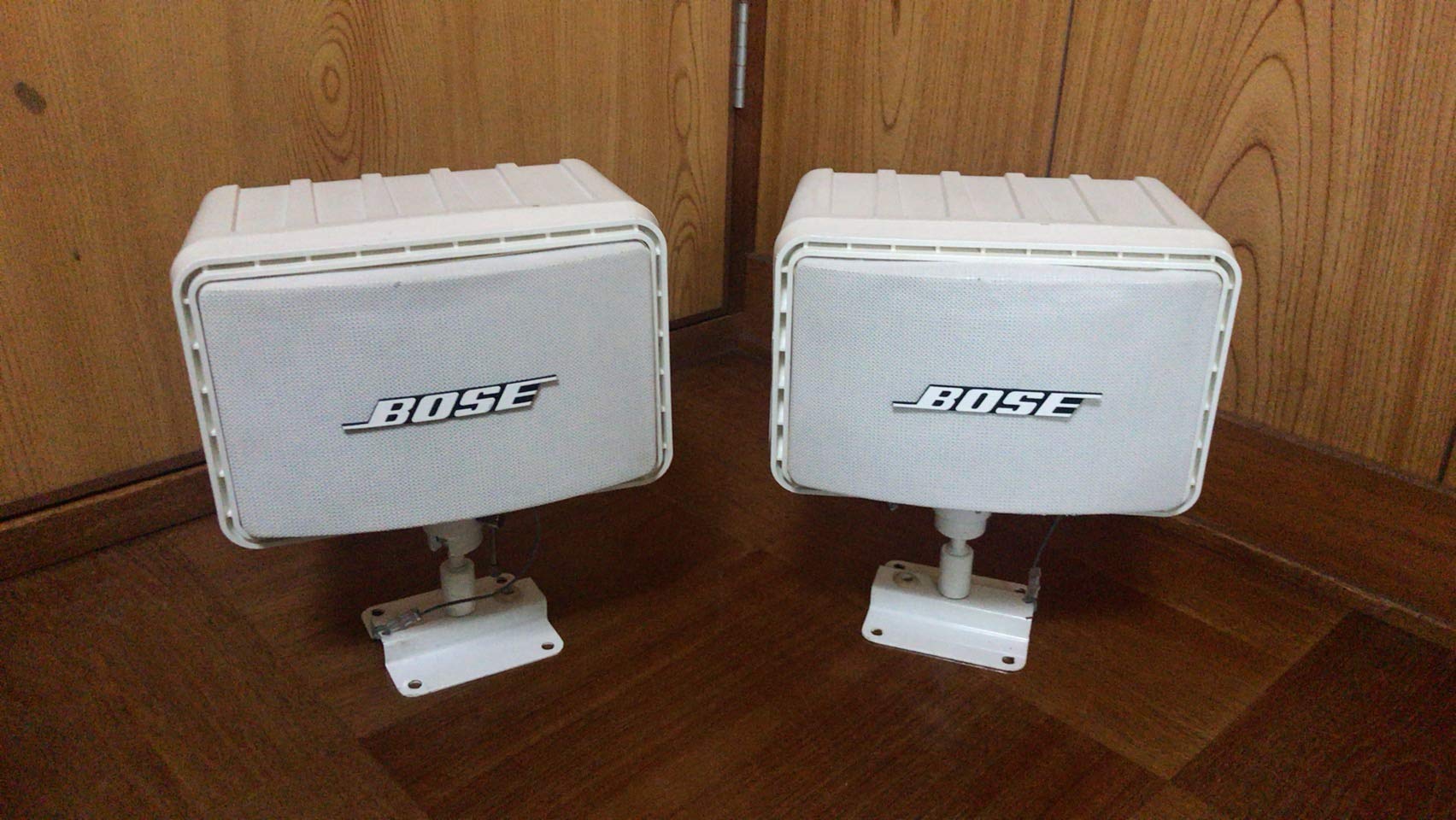 Amazon.co.jp: Bose 111ADW スピーカーシステム ホワイト : 家電＆カメラ