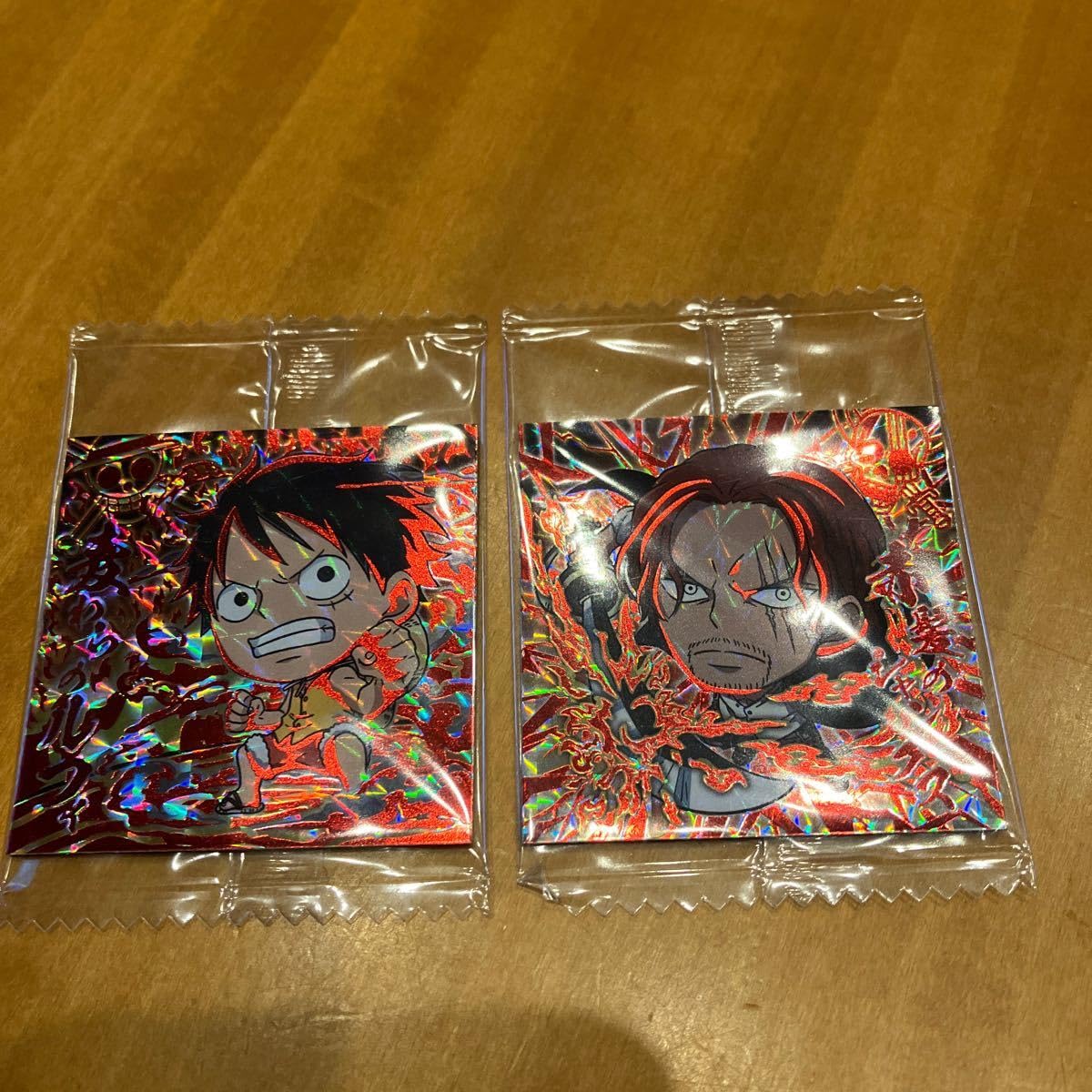 Amazon.co.jp: ワンピースウエハース ルフィ&シャンクスSGRの2枚セット