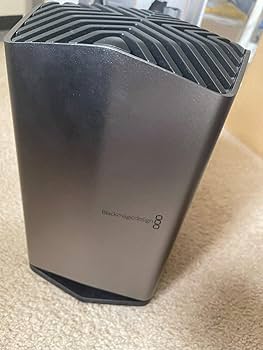 Amazon | Blackmagic eGPU Pro - Radeon RX Vega 56グラフィックス