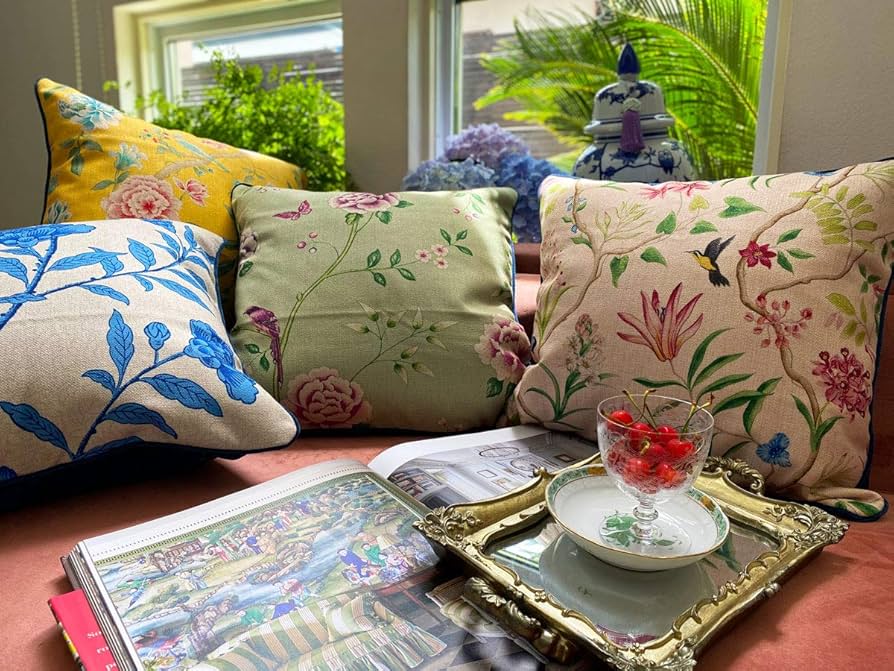 未使用新品）デザイナーズギルド社製 植物模様 クッション・カバー