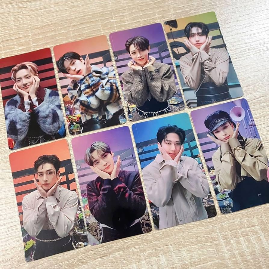 Amazon.co.jp: スキズ THE SOUND サイン入り 縦長トレカ8枚セット