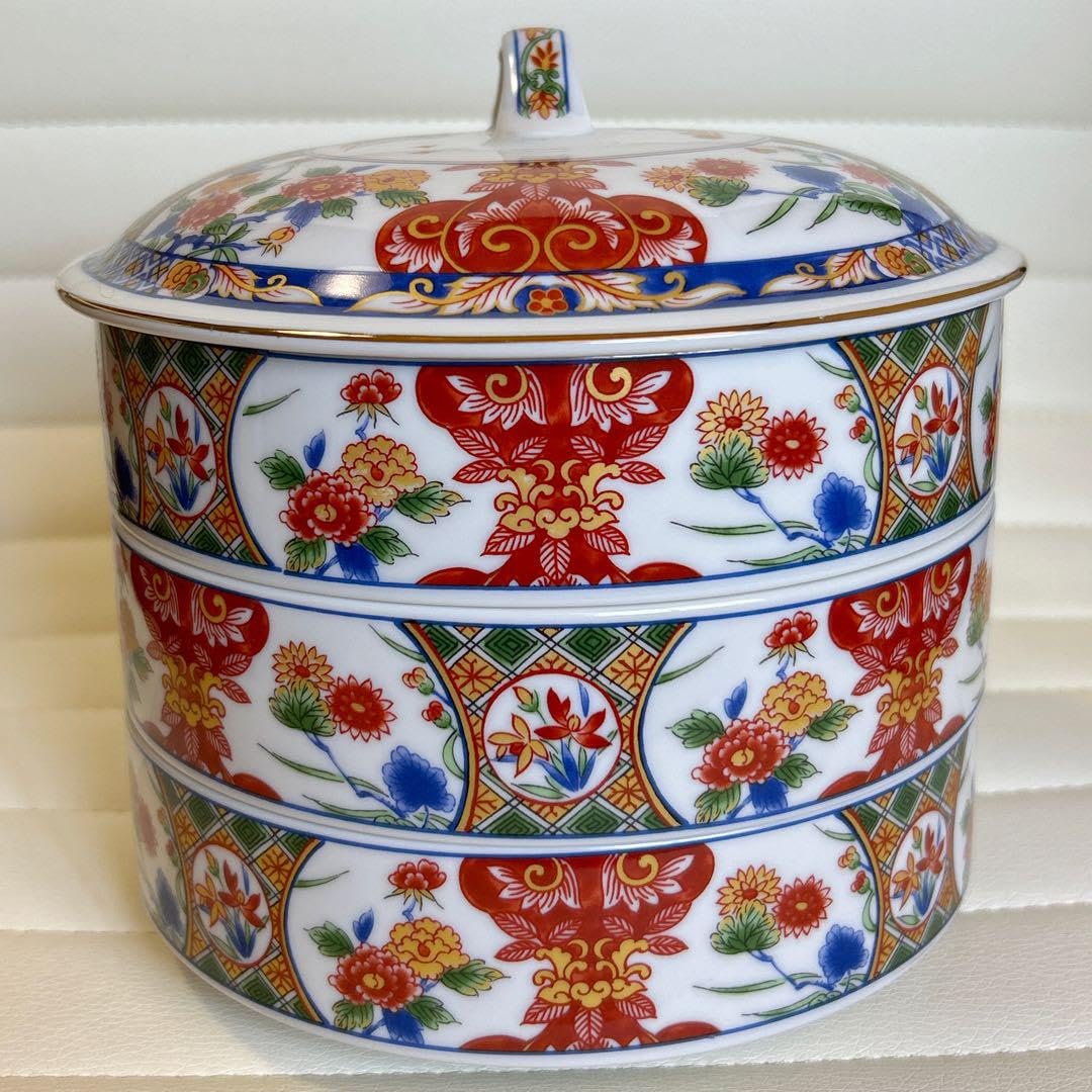 Amazon.co.jp: 有田焼 丸喜窯 三段重 おせち器 正月 蓋付き重ね鉢 古