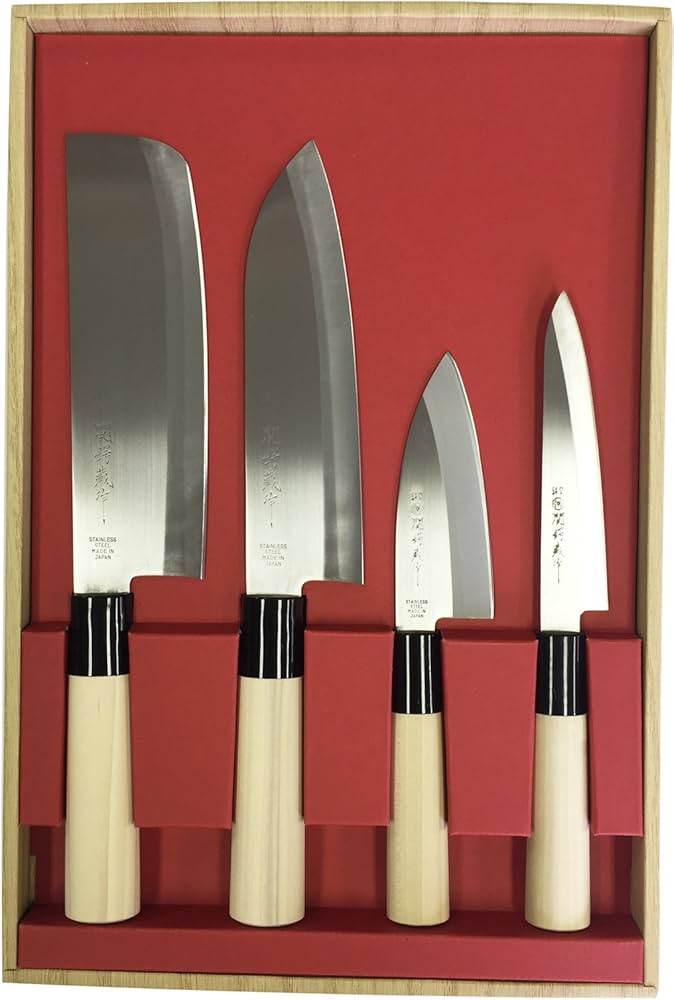 Amazon｜ヤクセル 関鍔蔵作 包丁 4本セット 三徳包丁・菜切包丁・小